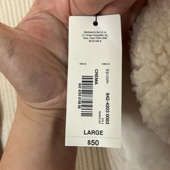 Ana Cream Colored Sherpa Vest - Picture 6 of 6